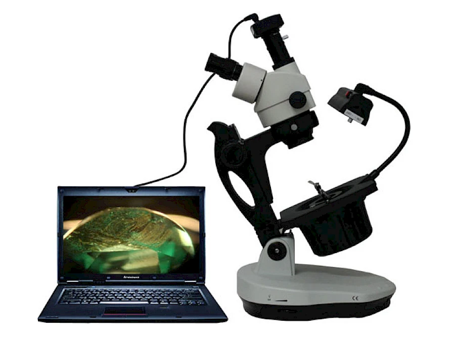 VGM600A and its connected computer