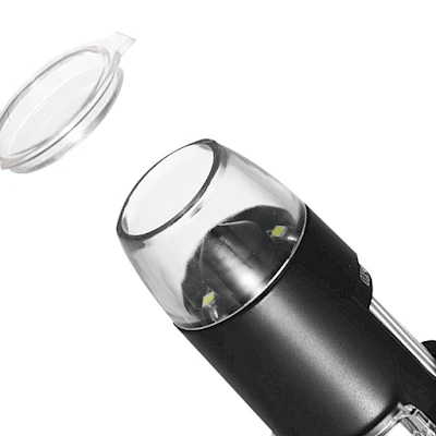 Lens Cover of W04