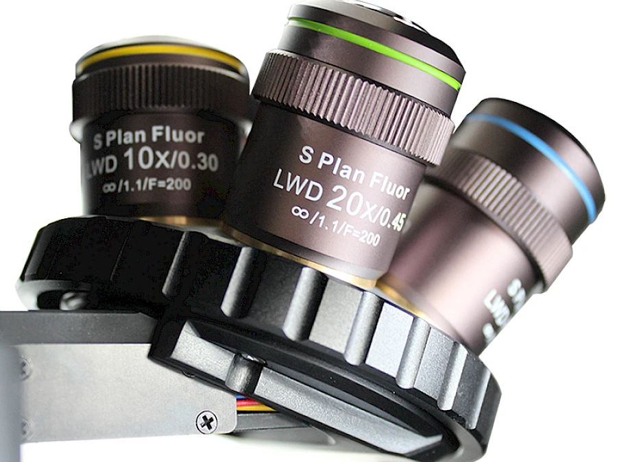 Infinite phan phase contrast lens